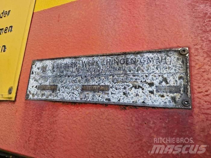 Liebherr LTM 1035 Neapdoroto reljefo kranai