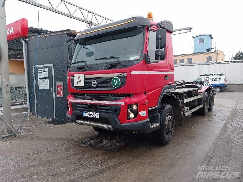 Volvo FM 300 Savivarčių priekabų vilkikai