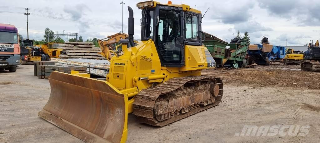 Komatsu D 51 EX-22 Vikšriniai buldozeriai