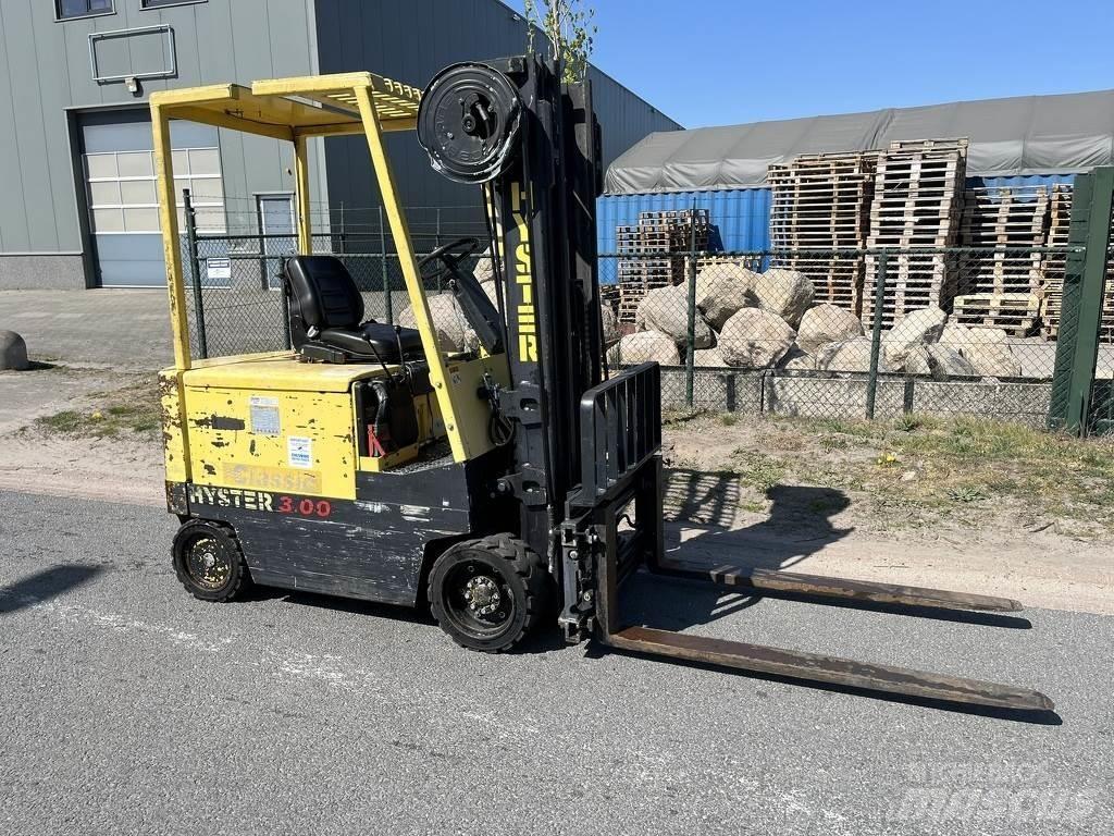 Hyster e3.00xl Elektriniai šakiniai krautuvai