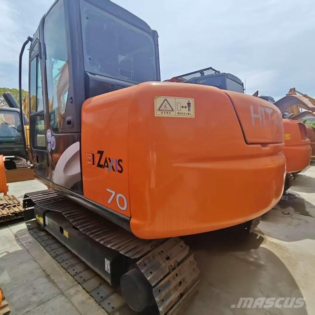 Hitachi ZX 70 Vidutinės galios ekskavatoriai 7-12 t
