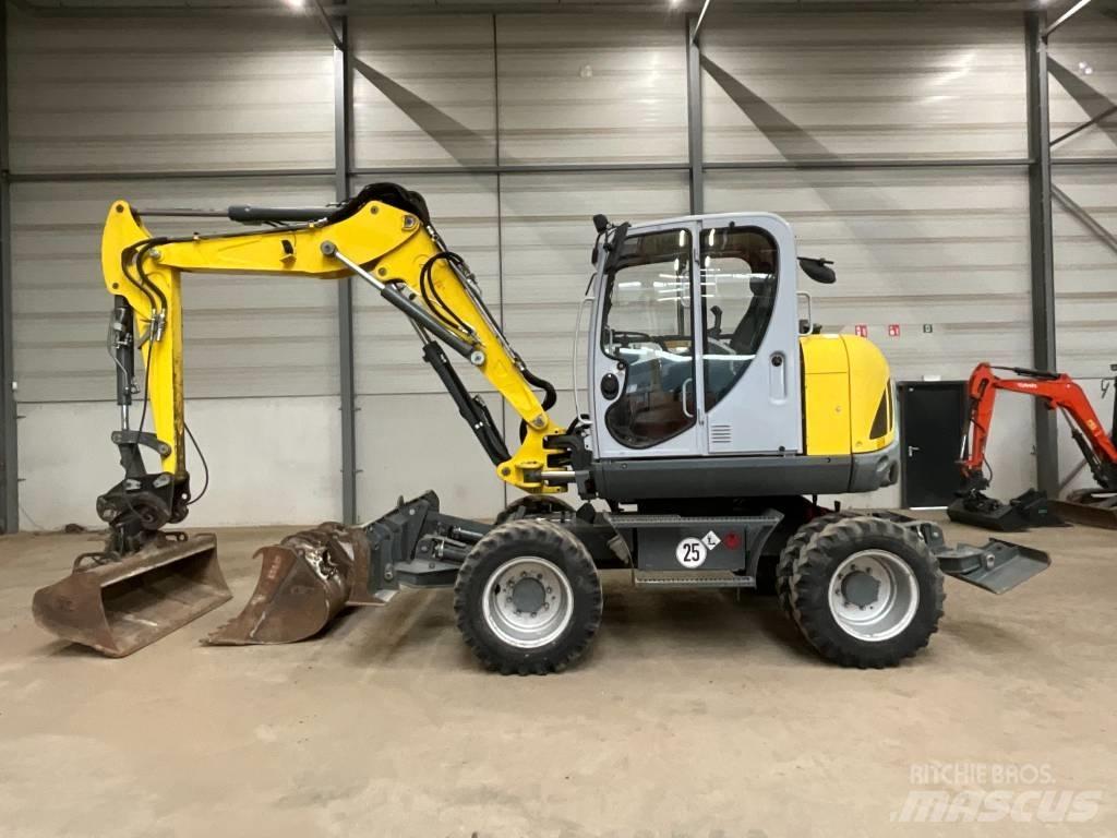 Neuson EW 100 Ratiniai ekskavatoriai