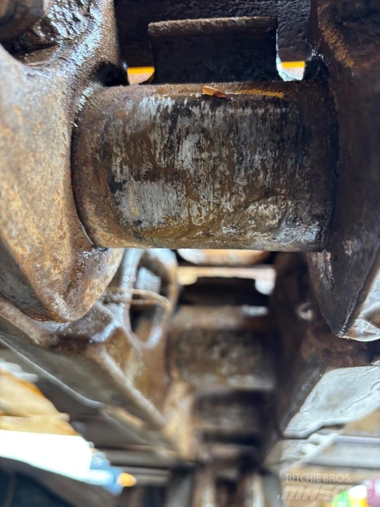 JCB 220 XL 4F - 220 X Vikšriniai ekskavatoriai