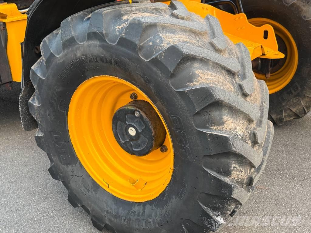 JCB TM320 Naudoti ratiniai krautuvai