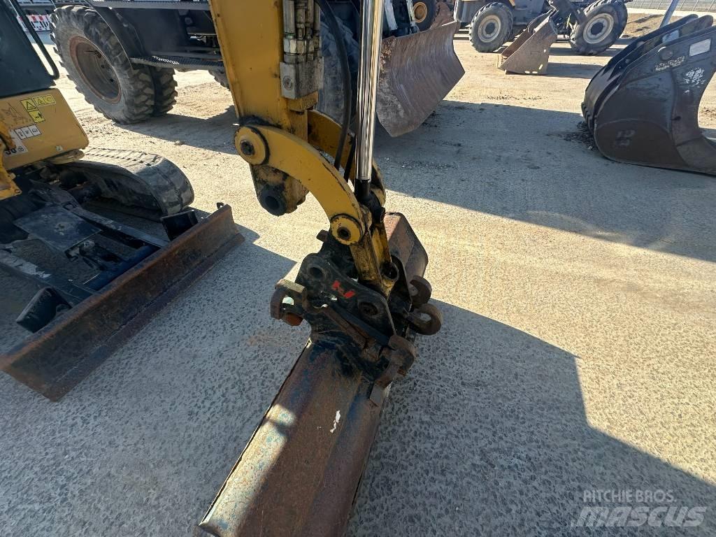 CAT 301.8 Mini ekskavatoriai < 7 t
