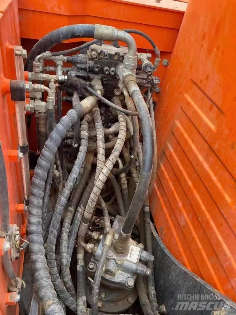 Doosan DX 75-9 Vikšriniai ekskavatoriai