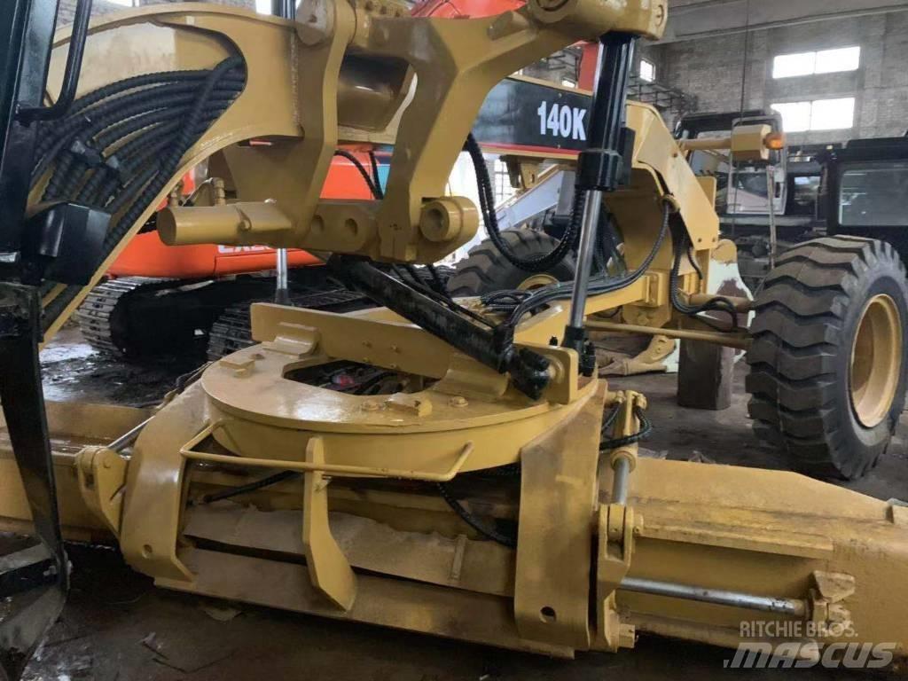 CAT 140 K Greideriai