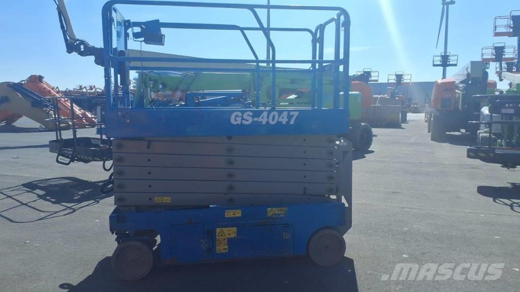 GENIE GS4047 Žirkliniai keltuvai