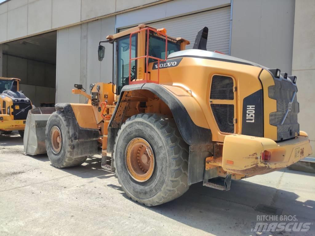 Volvo L 150 H Naudoti ratiniai krautuvai