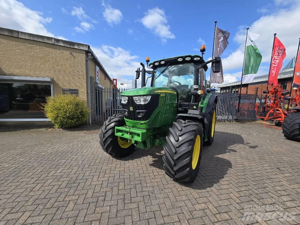 John Deere 6120 R Traktoriai