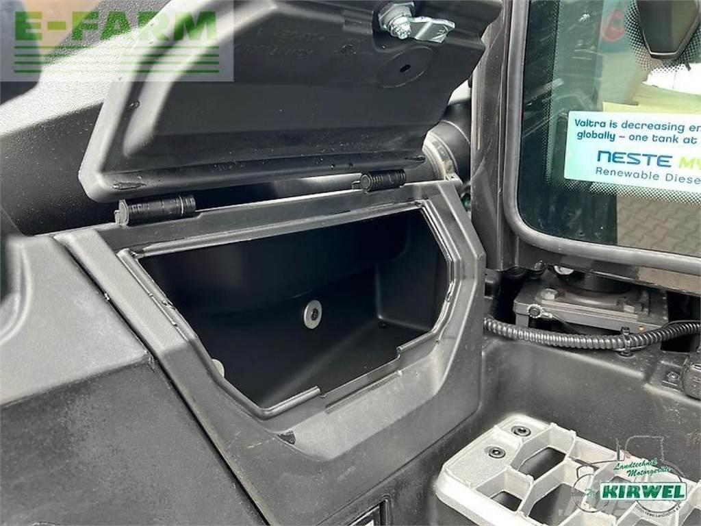 Valtra q 285 Traktoriai