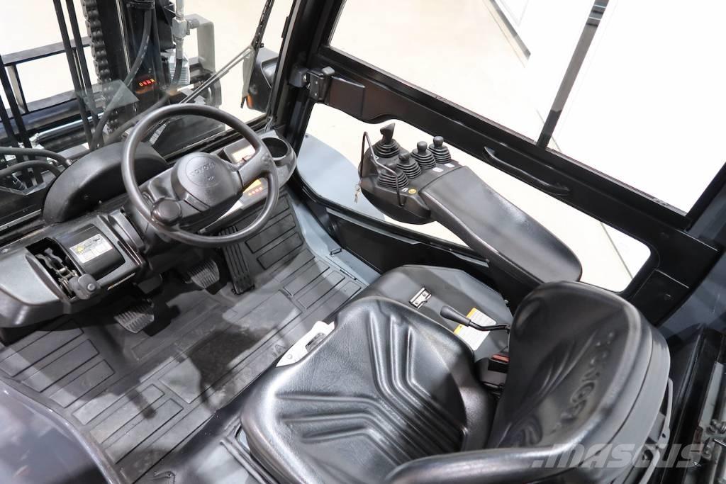 Toyota 40-8FD60N Dyzeliniai krautuvai