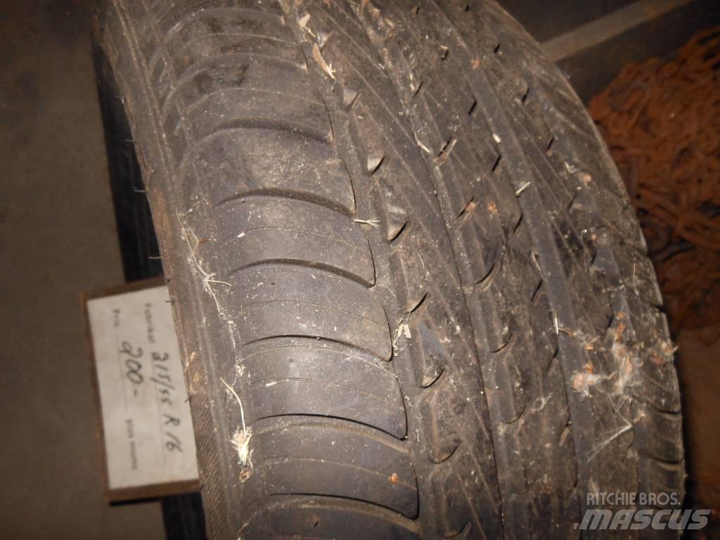  Däck 215/55R16 Kiti naudoti traktorių priedai