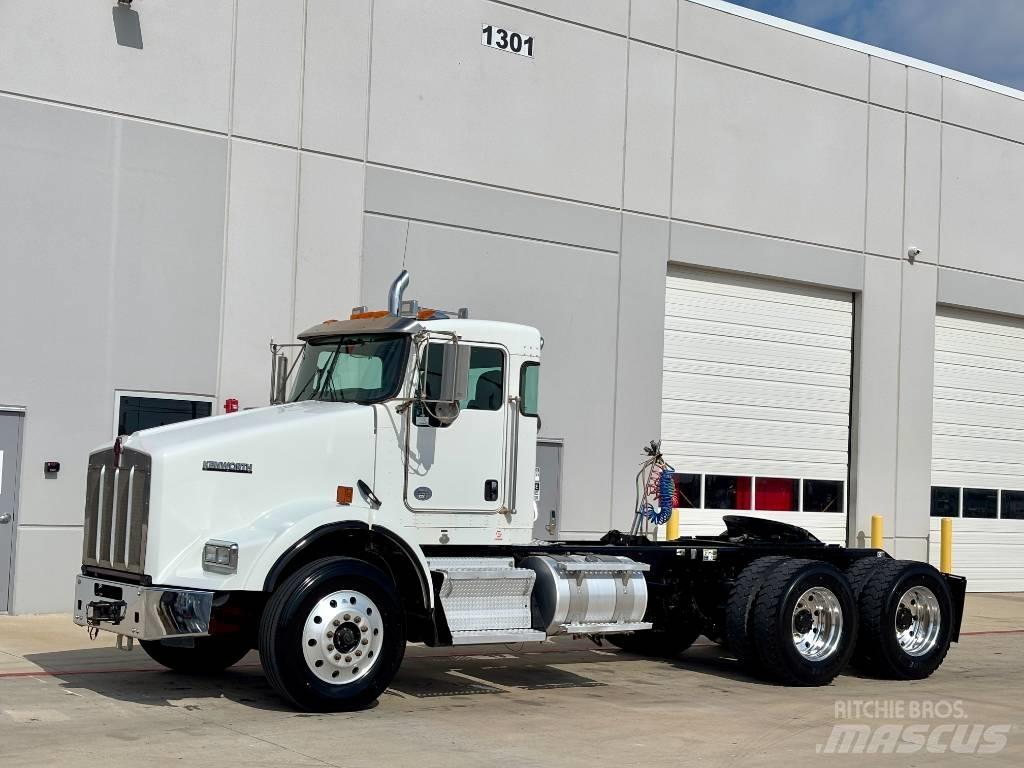 Kenworth T 800 Naudoti vilkikai