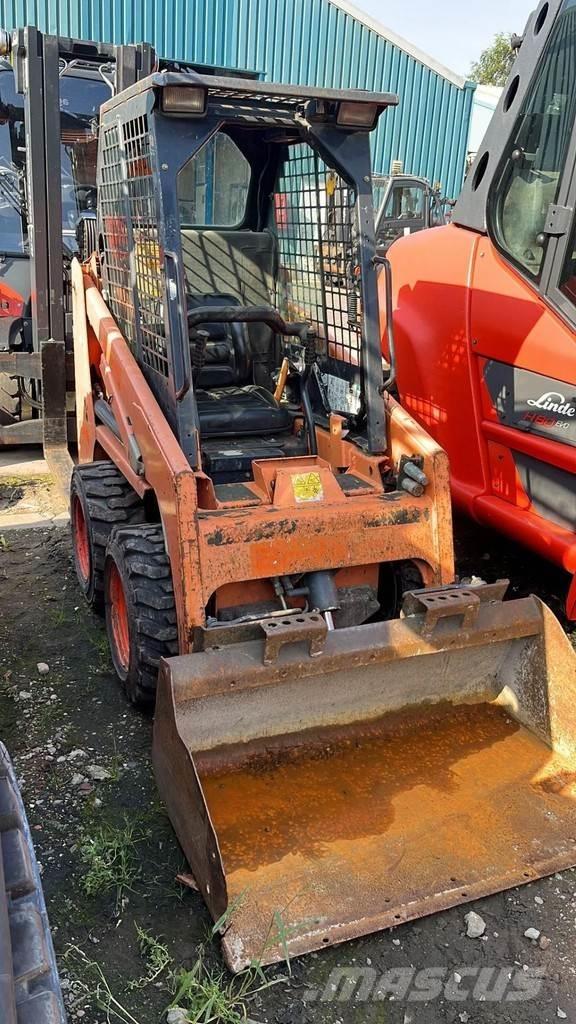 Bobcat S70 Krautuvai su šoniniu pasukimu