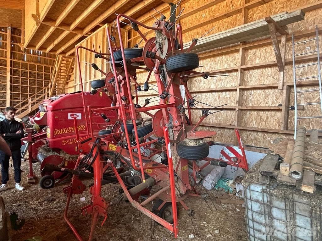 Kuhn GF10812 Šieno grėbliai ir vartytuvai