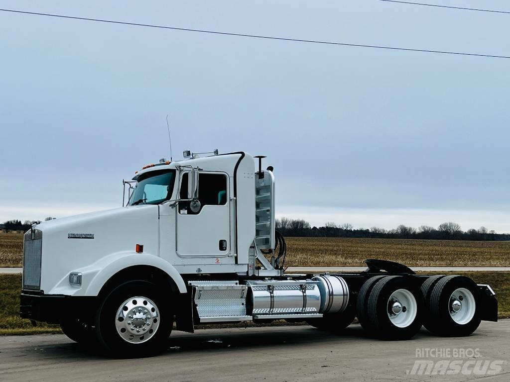 Kenworth T 800 Naudoti vilkikai