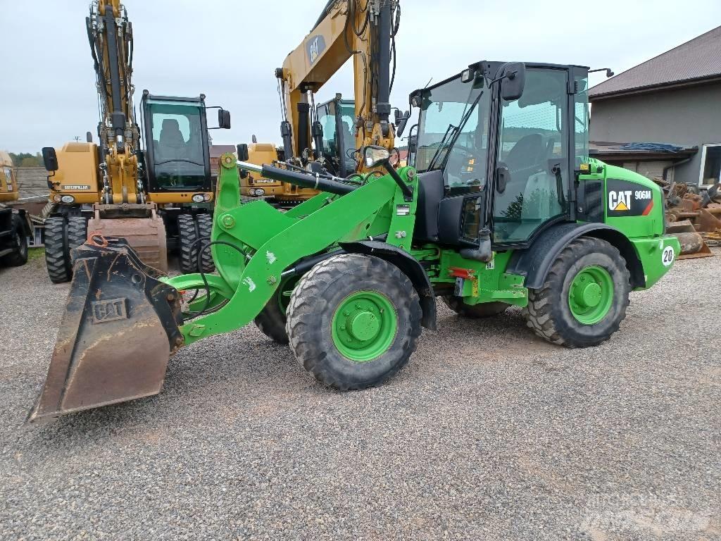 CAT 906M Naudoti ratiniai krautuvai