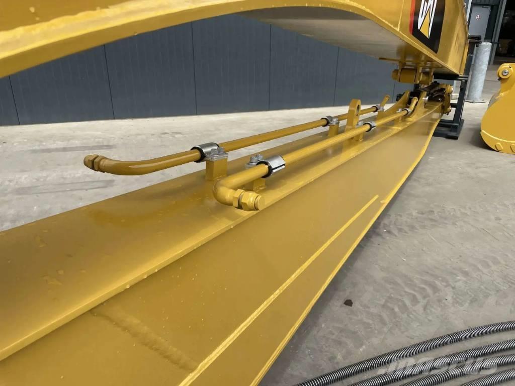 CAT 323F 18m Set Tranšėjų kasimo technika