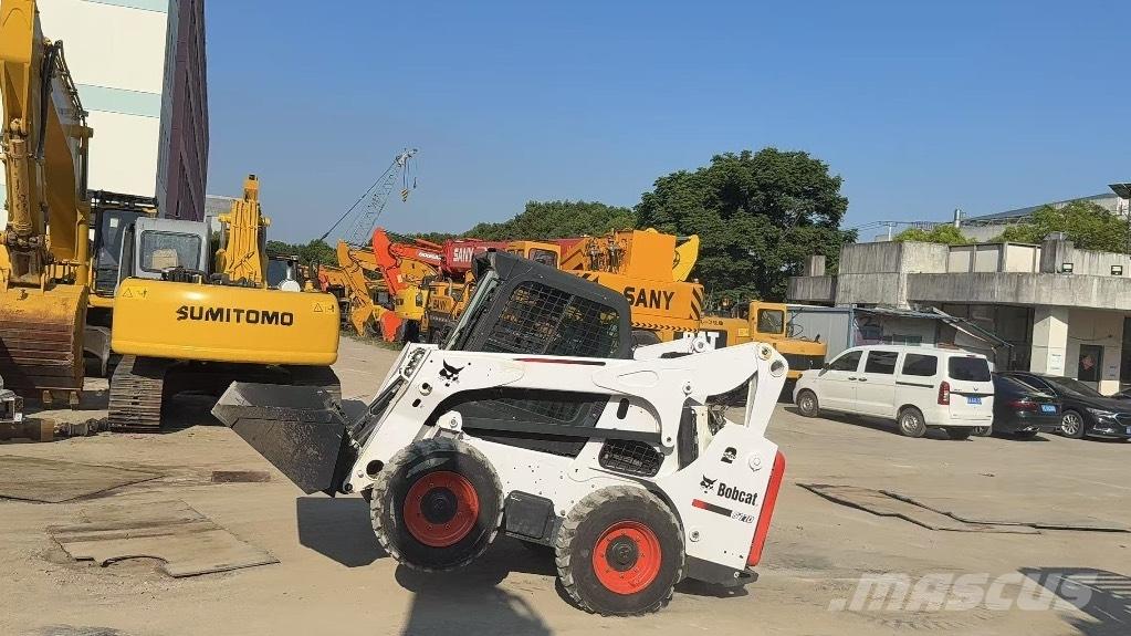 Bobcat S 770 Krautuvai su šoniniu pasukimu