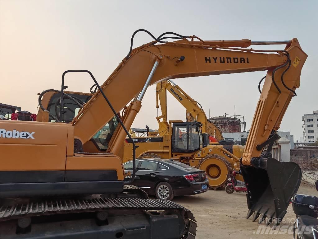 Hyundai 220LC-9s Vikšriniai ekskavatoriai