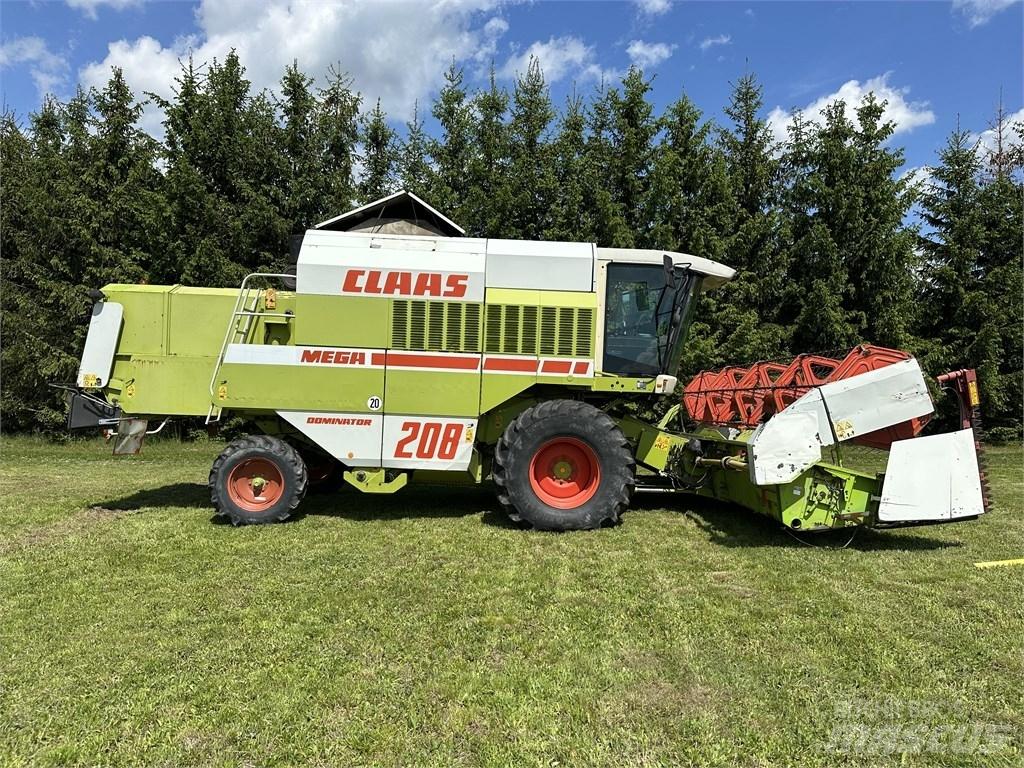 CLAAS Mega 208 Derliaus nuėmimo kombainai