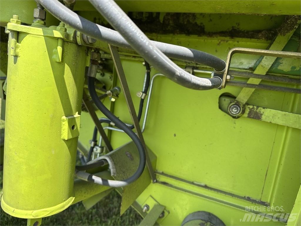 CLAAS Mega 208 Derliaus nuėmimo kombainai