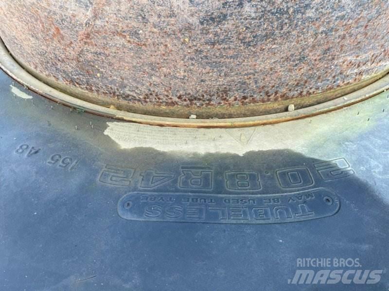 Goodyear 20.8 R42 Kiti naudoti traktorių priedai