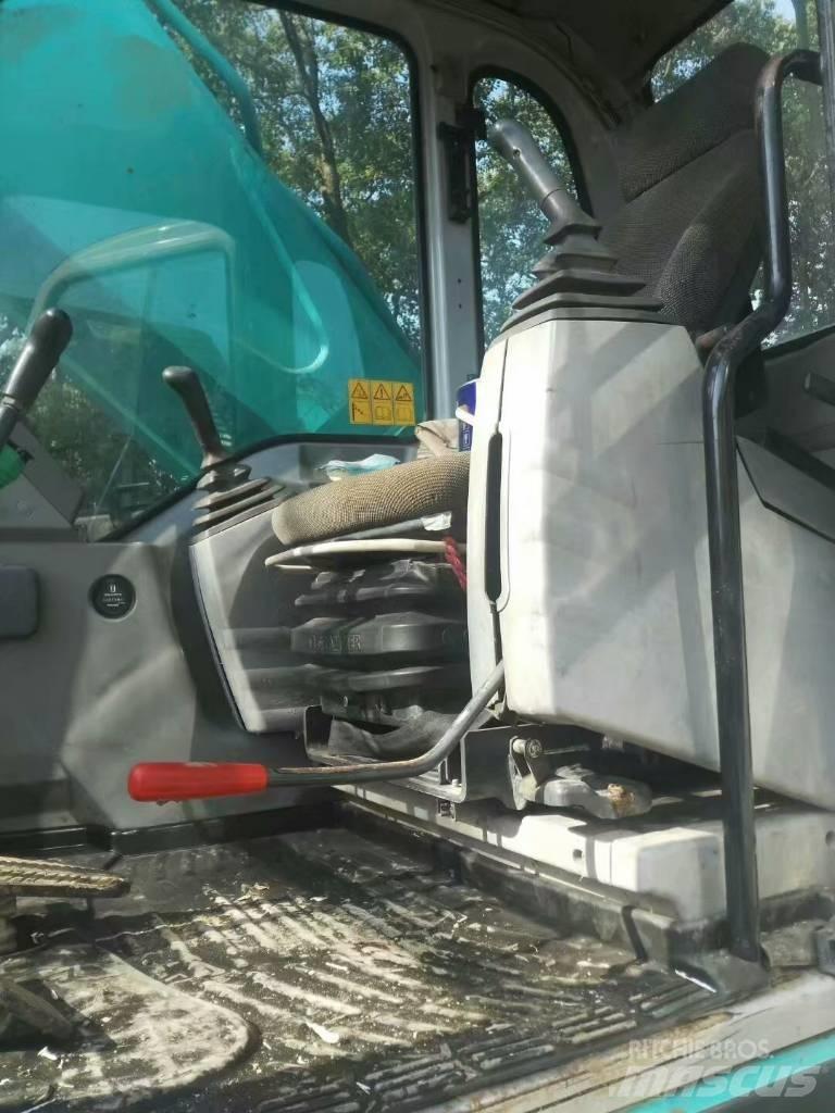 Kobelco SK 330 Vikšriniai ekskavatoriai