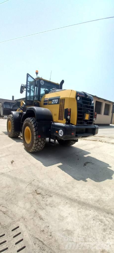 Komatsu WA270-8 Naudoti ratiniai krautuvai
