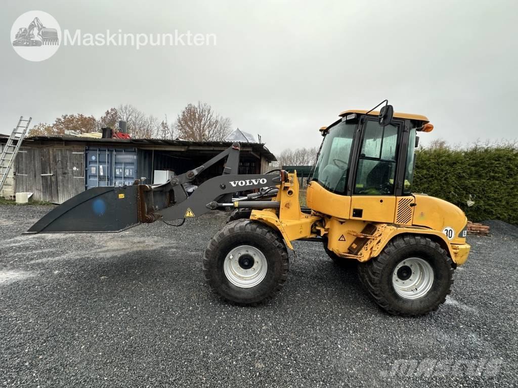 Volvo L 35 B Naudoti ratiniai krautuvai