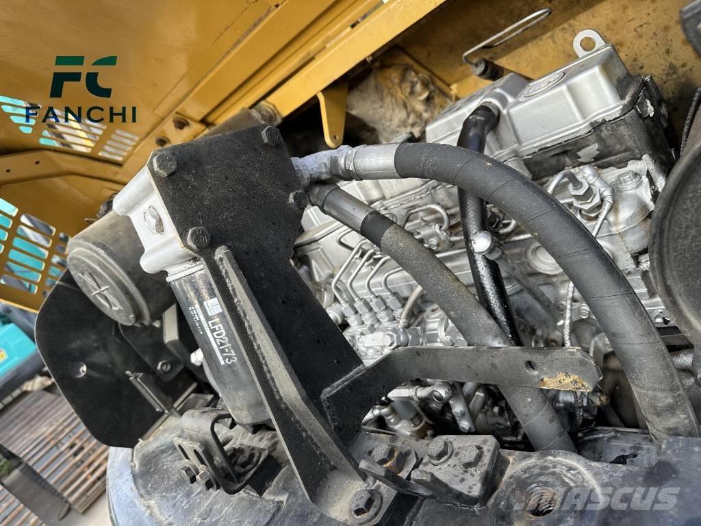 CAT 308 C Vikšriniai ekskavatoriai