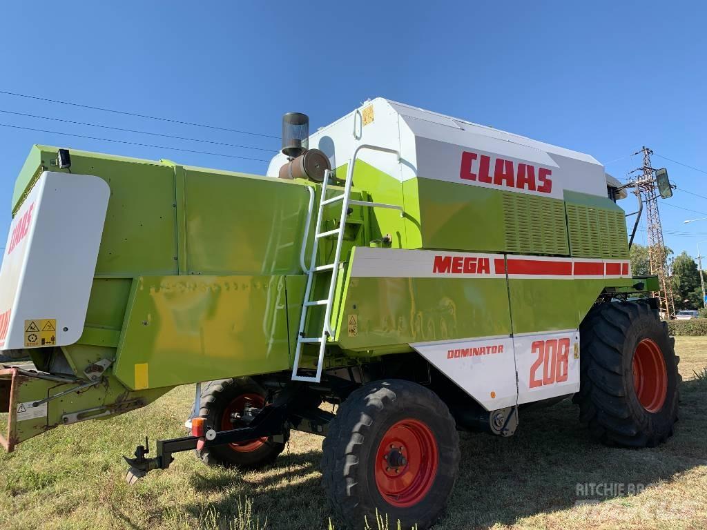 Claas mega II 208 Derliaus nuėmimo kombainai