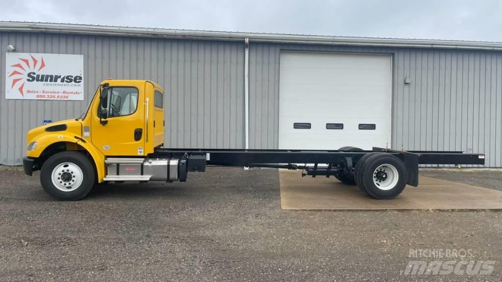 Freightliner M2 Važiuoklė su kabina