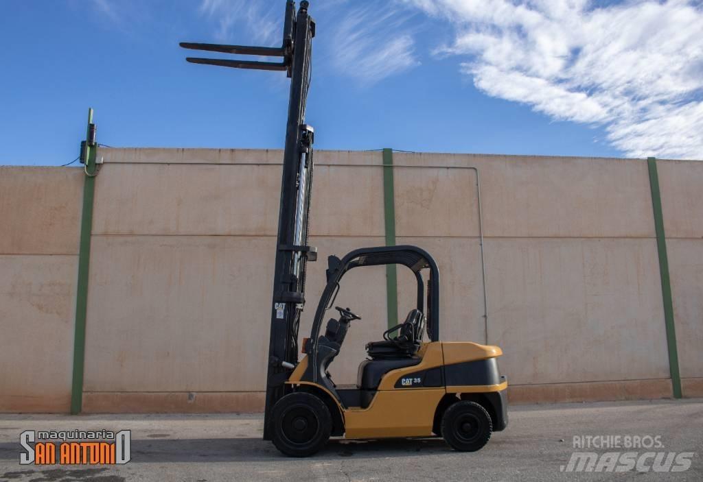 CAT DP 35 N Dyzeliniai krautuvai