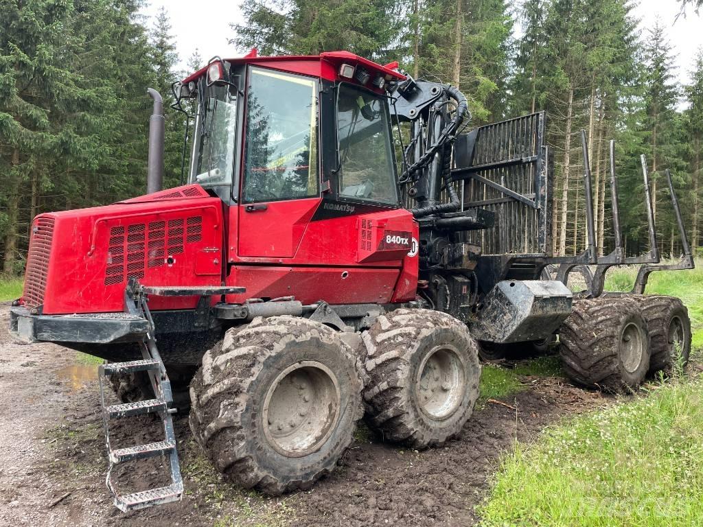 Komatsu 840TX Naudoti miškovežiai (Forvarderiai)