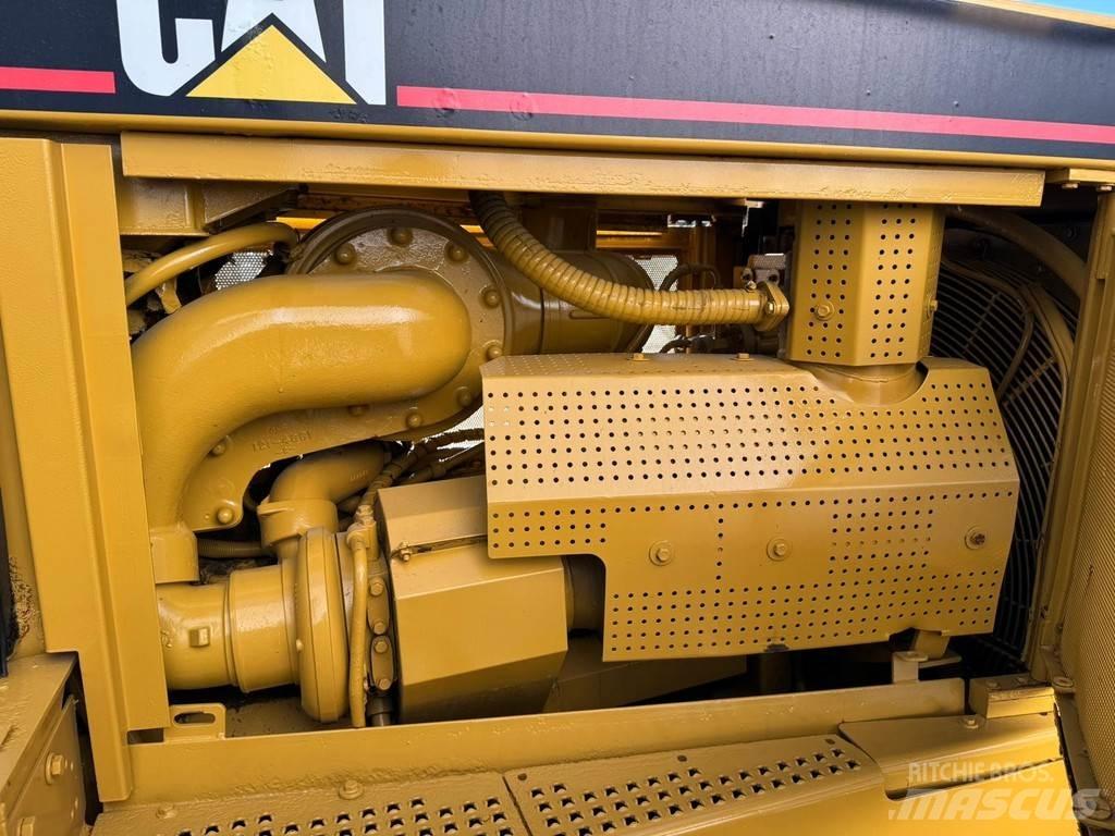 CAT D8R Vikšriniai buldozeriai