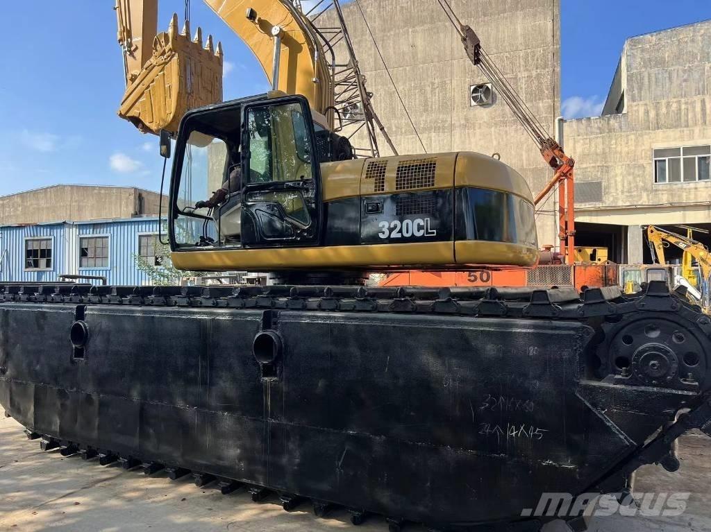 CAT 320 C Amfibiniai ekskavatoriai