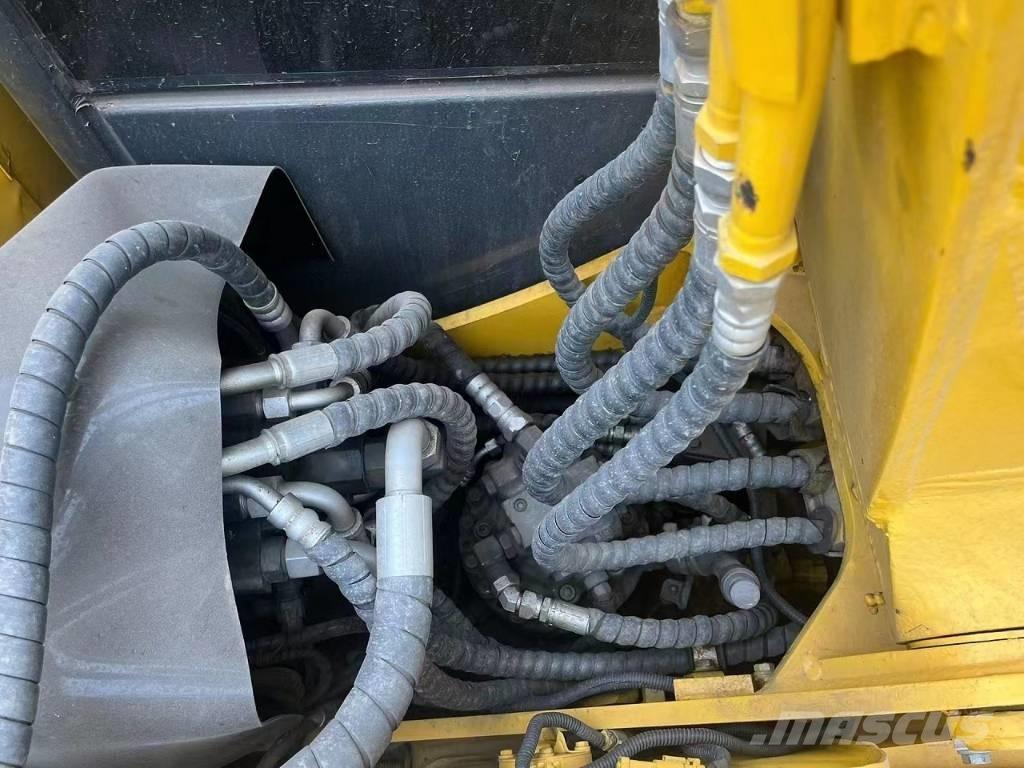 Komatsu PC70-8 Vidutinės galios ekskavatoriai 7-12 t