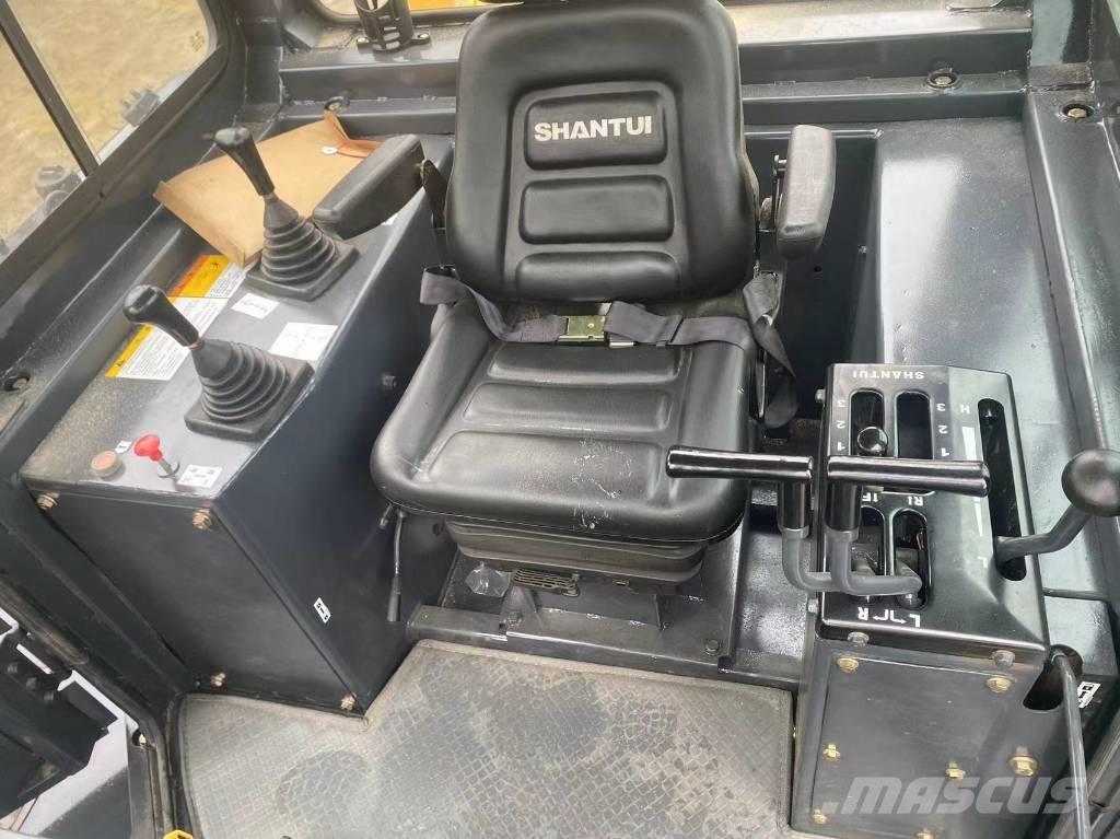 Shantui SD 22 Vikšriniai buldozeriai