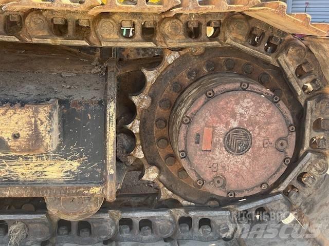 JCB Bandgrävare 220X Vikšriniai ekskavatoriai