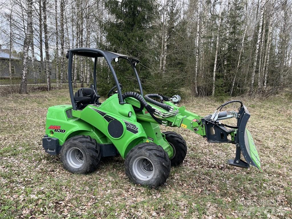 Avant M630 Mini krautuvai