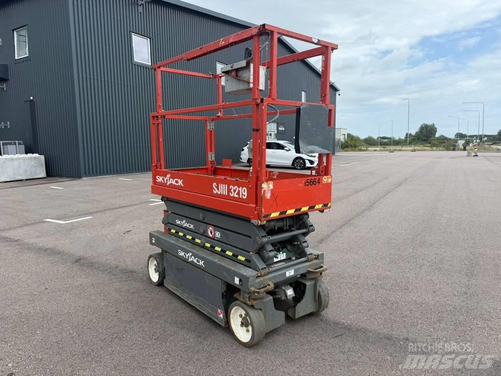 SkyJack SJ 3219 Žirkliniai keltuvai