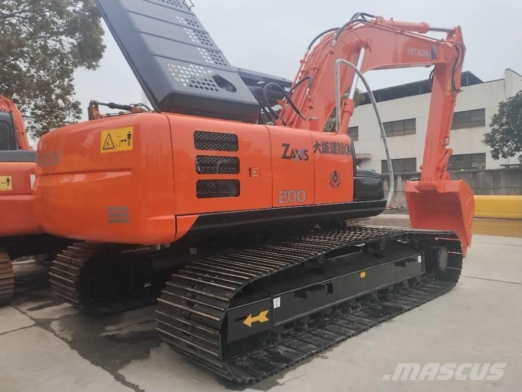 Hitachi ZX 200 Vikšriniai ekskavatoriai
