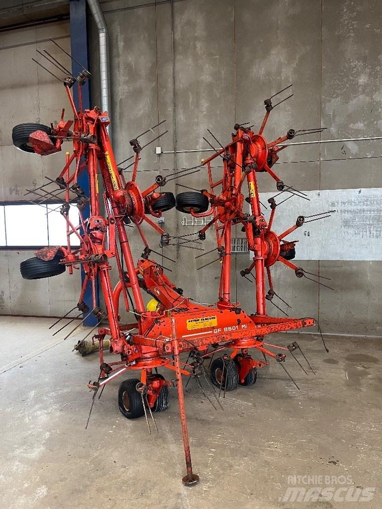 Kuhn 8501 MH Šieno grėbliai ir vartytuvai