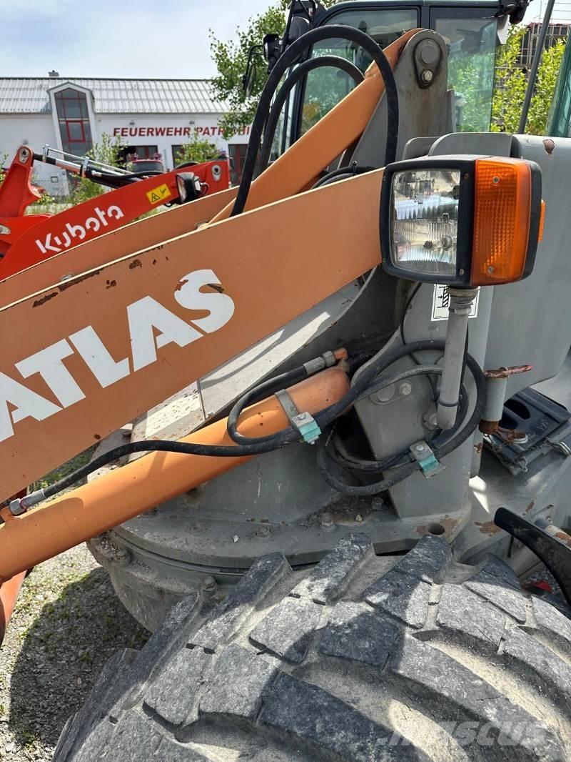 Atlas AR75S Naudoti ratiniai krautuvai
