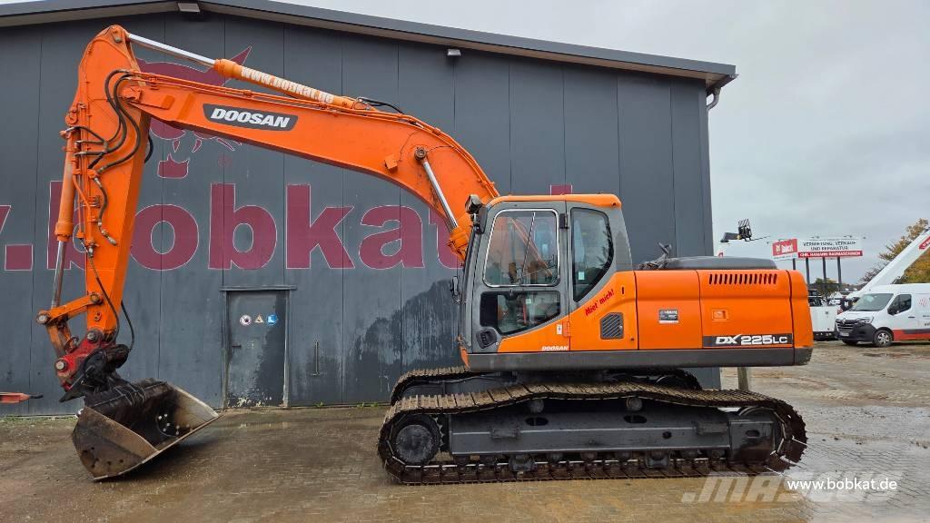 Doosan DX 225 LC Vikšriniai ekskavatoriai