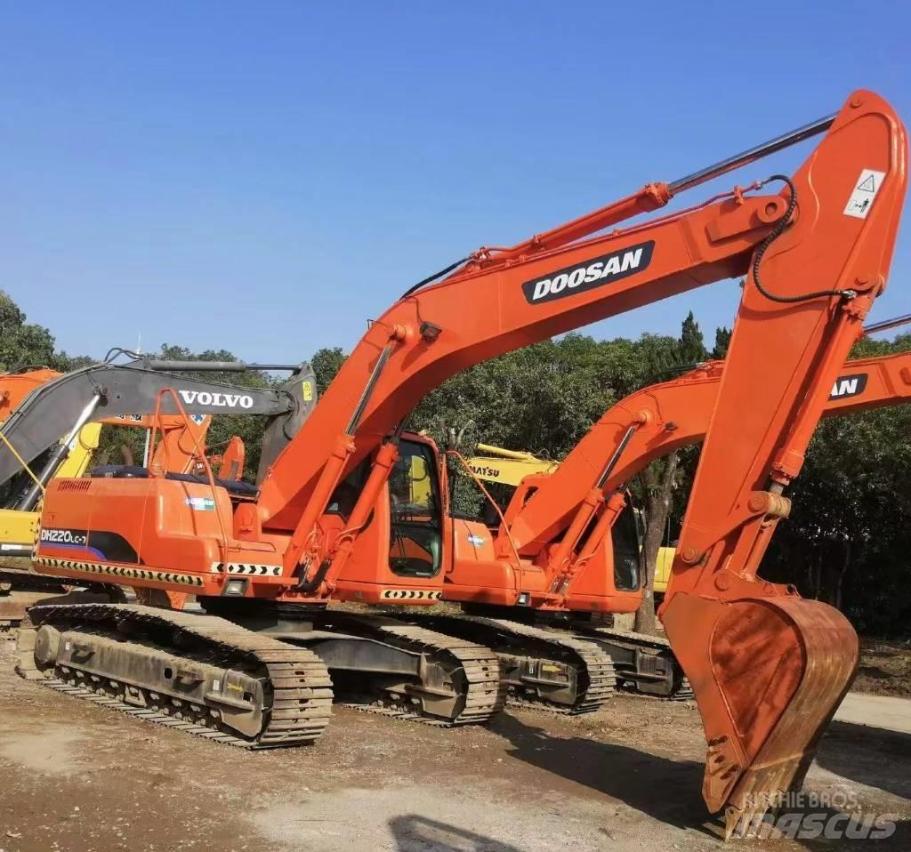 Doosan DH 220 Vikšriniai ekskavatoriai