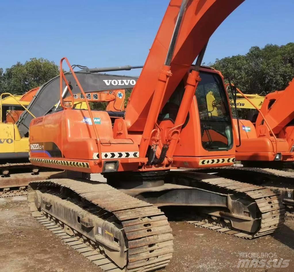 Doosan DH 220 Vikšriniai ekskavatoriai