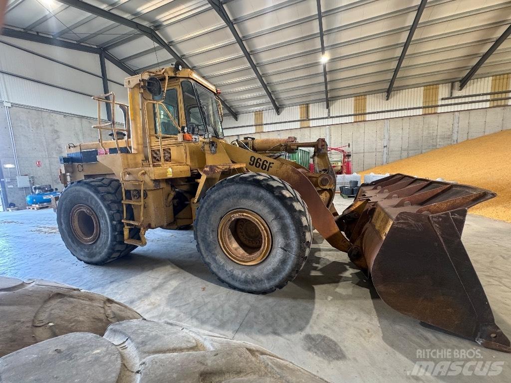 CAT 966 F Naudoti ratiniai krautuvai